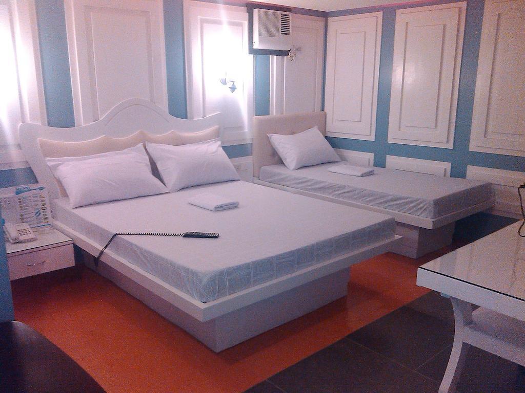 Icon Hotel Manila Szoba fotó