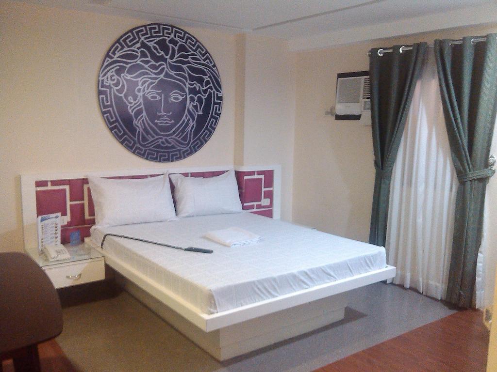 Icon Hotel Manila Szoba fotó
