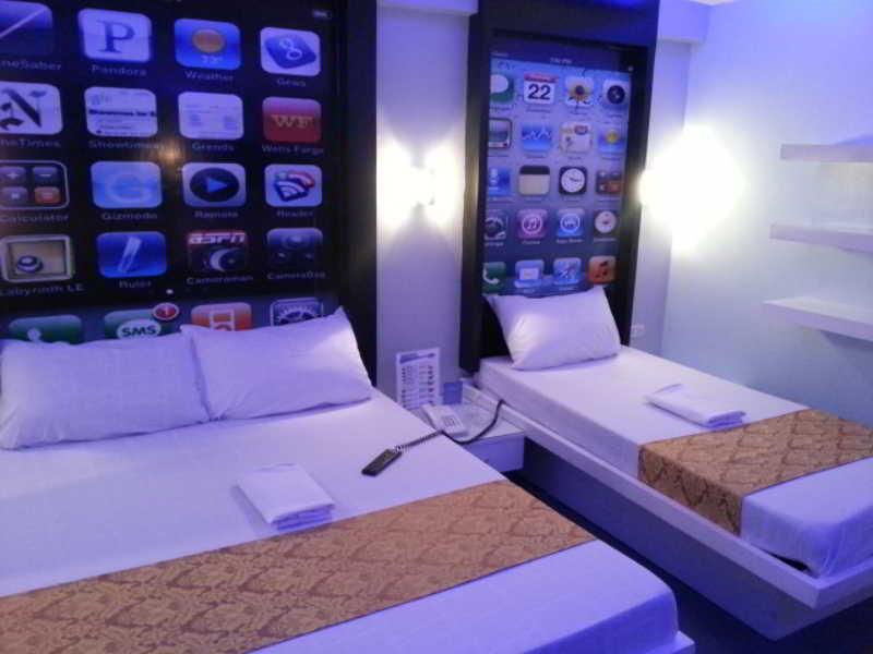 Icon Hotel Manila Kültér fotó