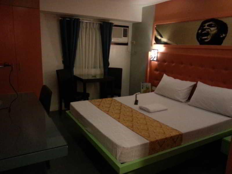 Icon Hotel Manila Kültér fotó