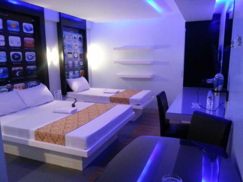 Icon Hotel Manila Kültér fotó